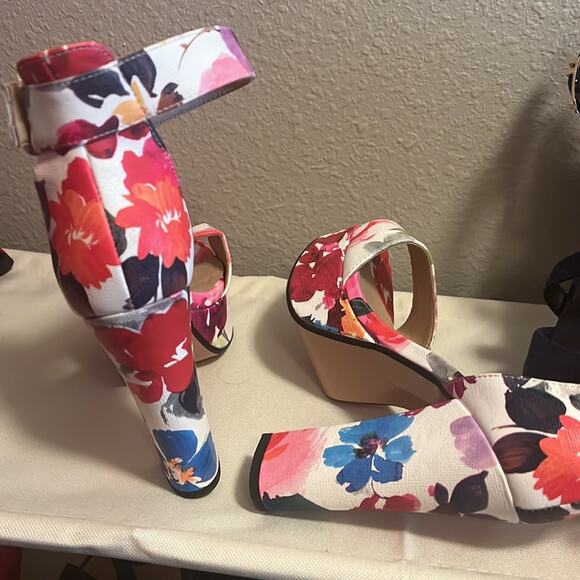 Floral platform Chunky High Heel Sandals ankle strap size 7 bright Spring - Picture 8 of 10